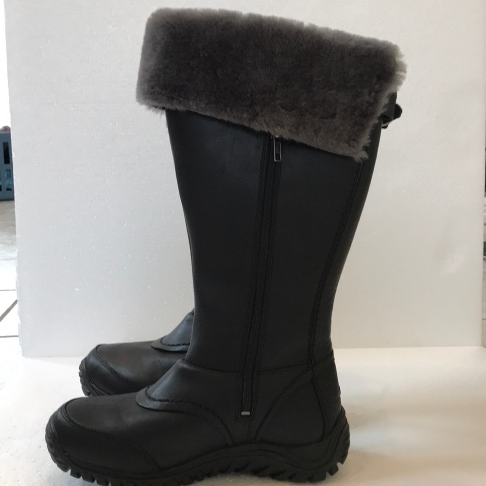 Ugg Miko Snow Boots, Size 5 - Picture 2 of 8